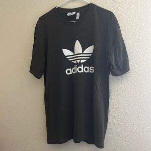 Adidas tee